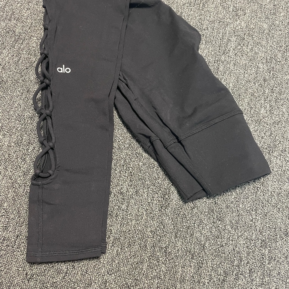 ALO high waisted black leggings with side detail